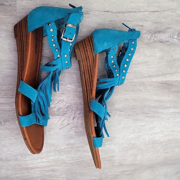 MINNETONKA Women's Sandals Suede Fringe Wedge wedge Turquoise  Size 6 - Picture 2 of 11